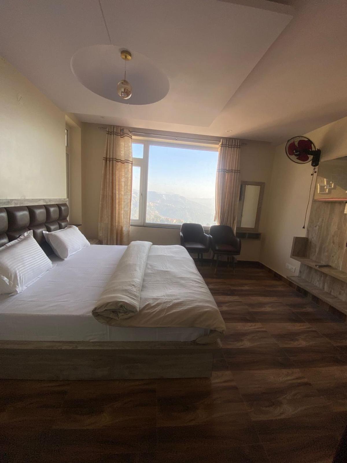 Hotel Harmony Heights Šimla Exteriér fotografie
