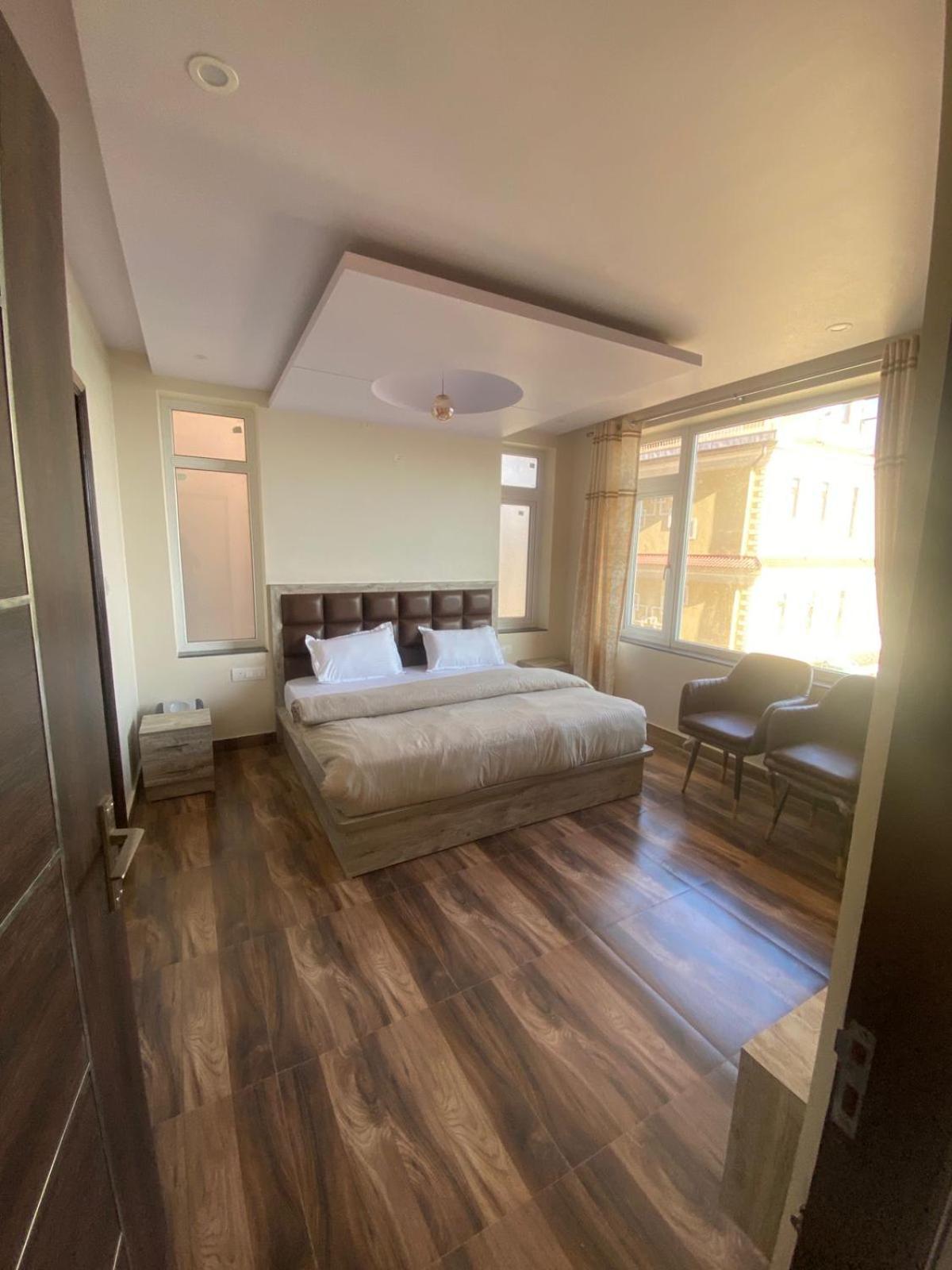 Hotel Harmony Heights Šimla Exteriér fotografie