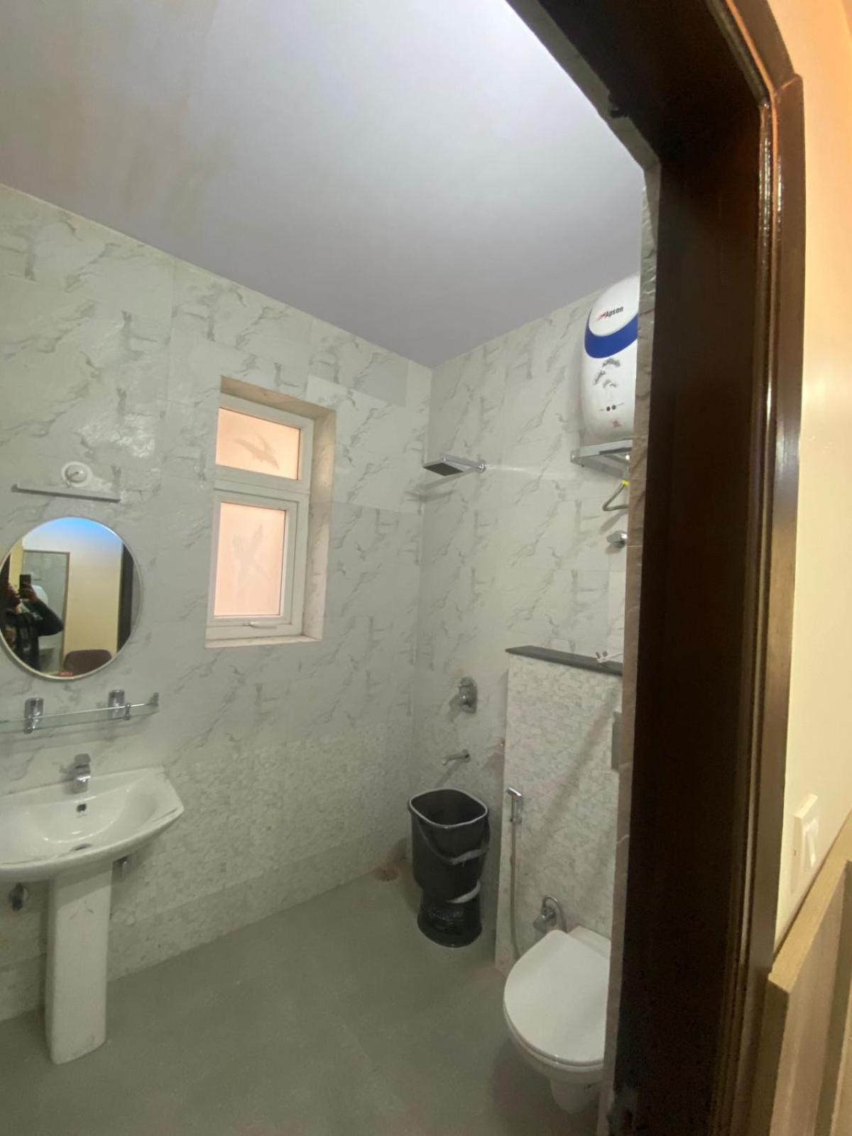Hotel Harmony Heights Šimla Exteriér fotografie