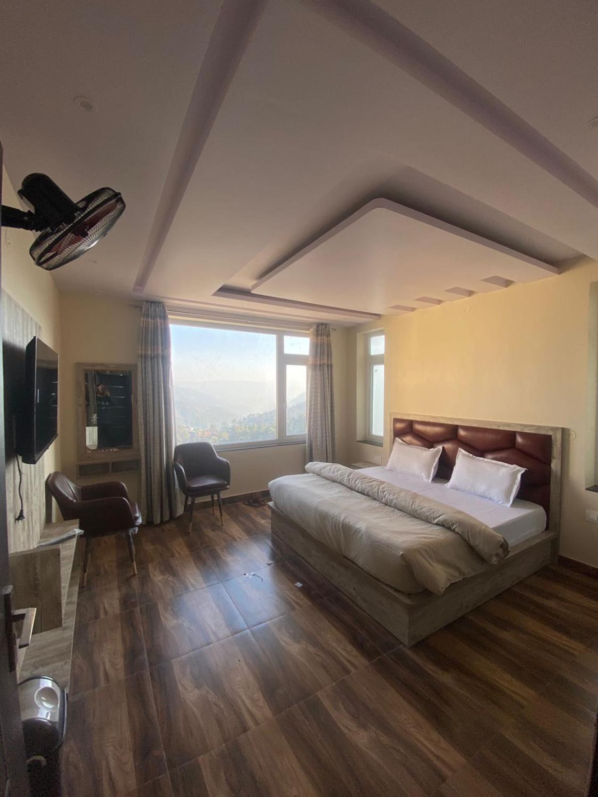 Hotel Harmony Heights Šimla Exteriér fotografie